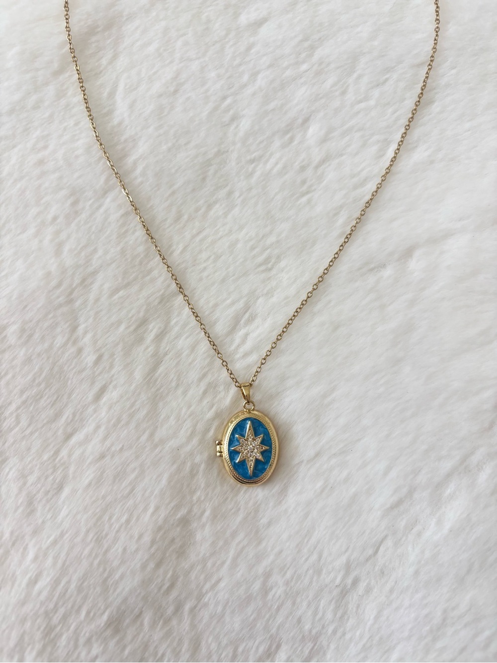 5/$15 🩷 MUST BUNDLE Gold Locket Necklace with Blue Starburst Pendant - Picture 3 of 6